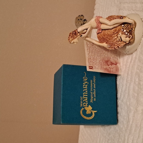 Isle of Gramarye.   Jacinthine. - Picture 1 of 11